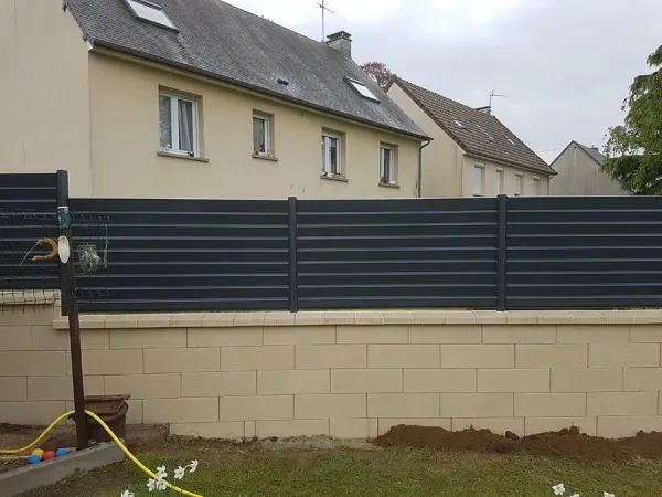 Joint de pierre à  Courcy